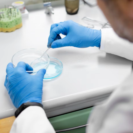 votredircom-agence-relations-presse-sante-scientifique-molecules